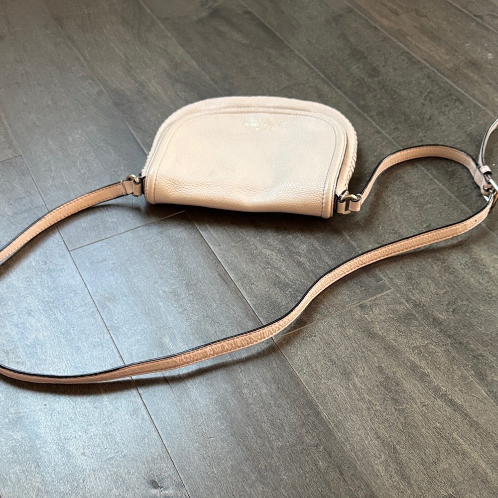 Kate Spade Blush Pink Pebbled Leather Crossbody Saddle Bag Boho Pre Loved - Picture 8 of 9